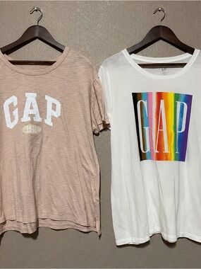 GAP Kids Short Sleeve Tees in White & Light Pink